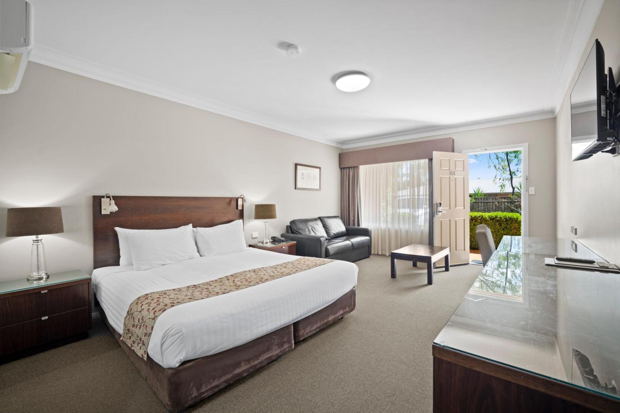 Carlyle Suites & Apartments Wagga Wagga Buitenkant foto
